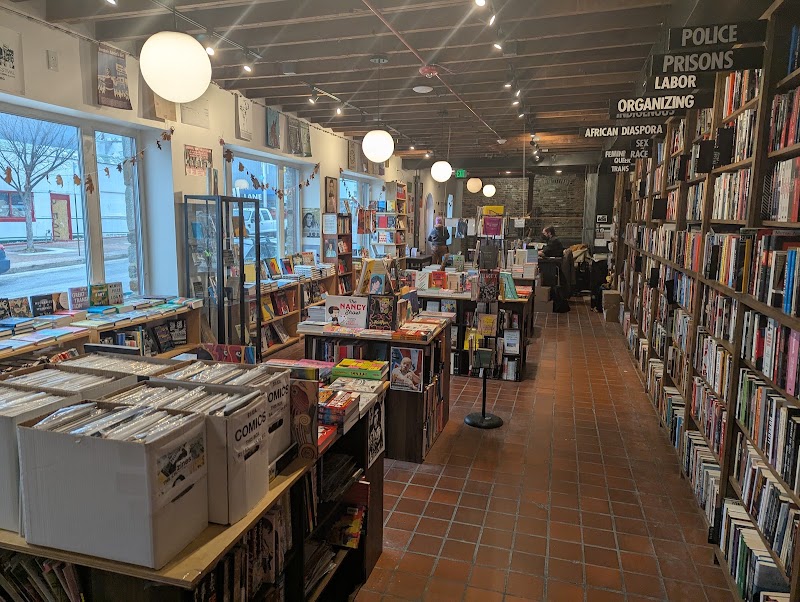 Red Emma's Bookstore Coffeehouse photo 4
