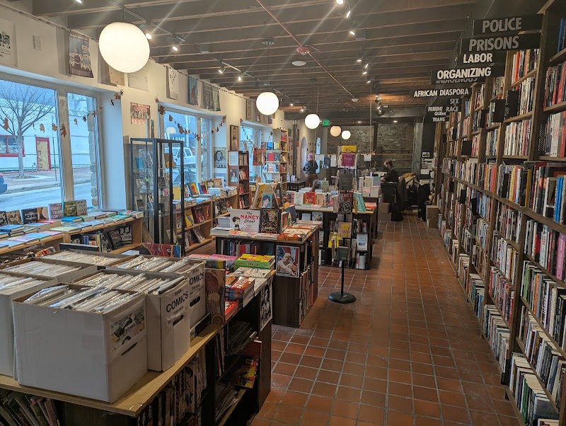 Red Emma's Bookstore Coffeehouse photo 4