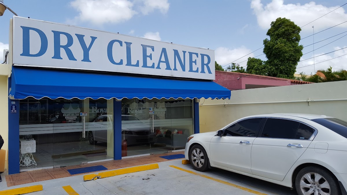 Royal Lavanderia (super dry cleaner) - Imagen 1