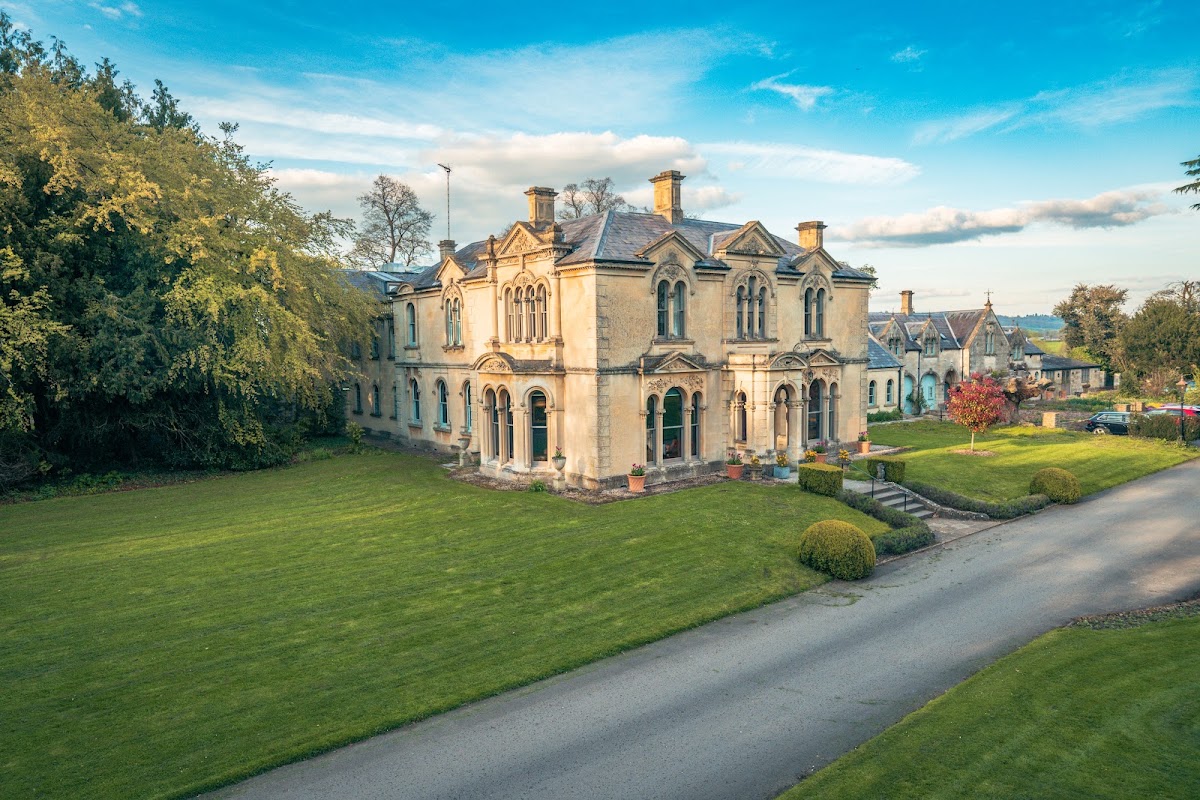 Beechfield House, dog-friendly hotel in Bath