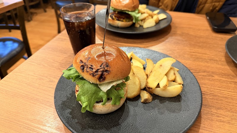 Wagyu Steak Hamburger & Ramen (Halal Vegan Gluten Free) Shinjuku Restaurant 新宿 和牛 拉面 餐厅 photo 5