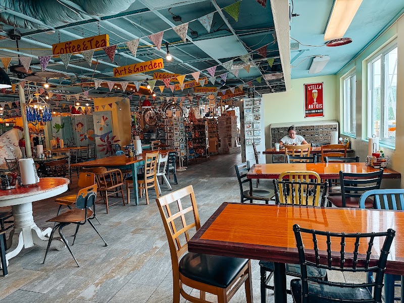 Ginny's & Jane E's Cafe and Gift Store photo 3