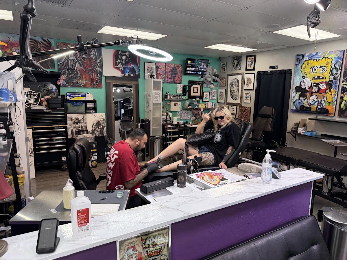Decorum Art Studios tattoo parlor in Peoria, AZ