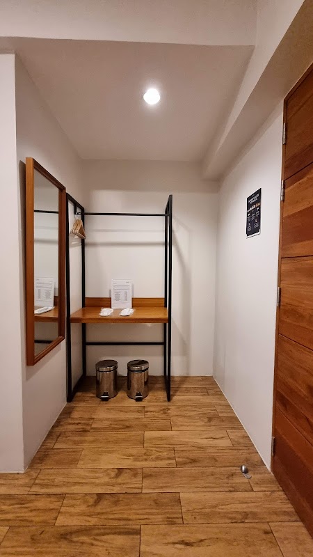 iHotel Uptown BGC