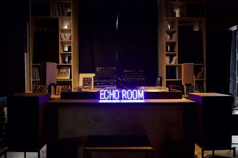 Echo Room
