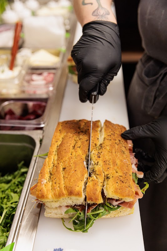 Buck's Deli & Market photo 2