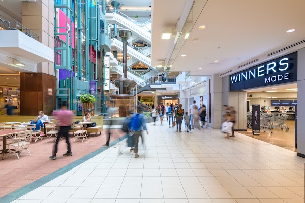 Iconic "LOVE" Landmarks Around the Globe 9