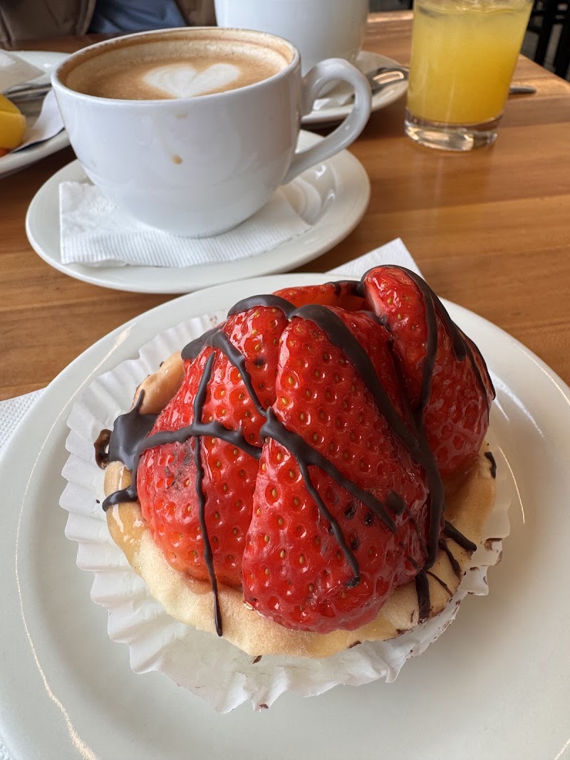 Délice French Bakery & Café photo 3