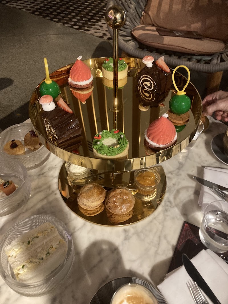 Living Room Bar photo 10