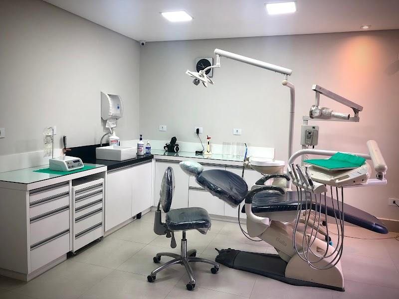 Dr. Jo Marcelino Mochizuki - Dentista