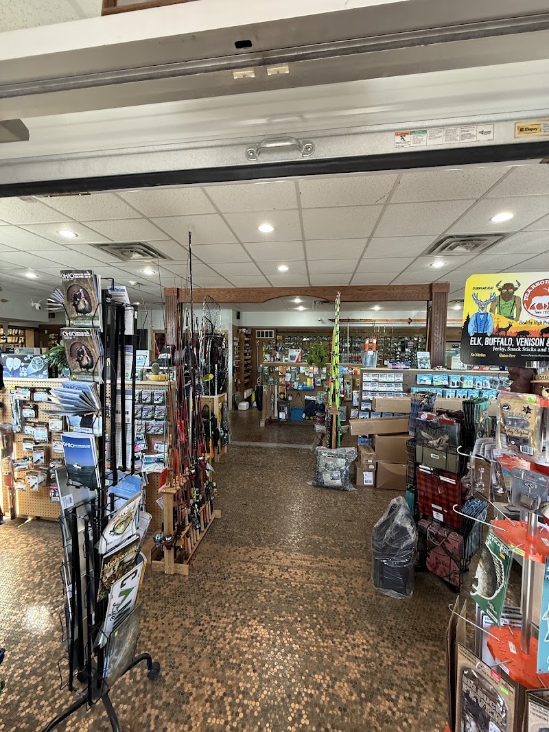 Outdoorsmen's Cave photo
