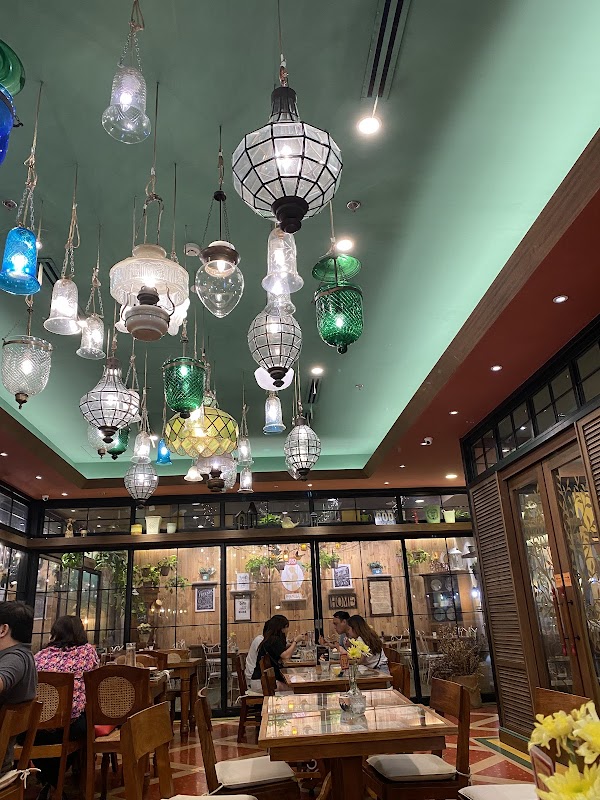 One Bonifacio High Street by Ayala Malls