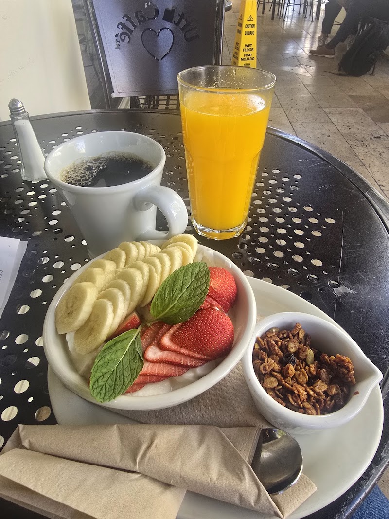 Urth Caffe Pasadena photo 4
