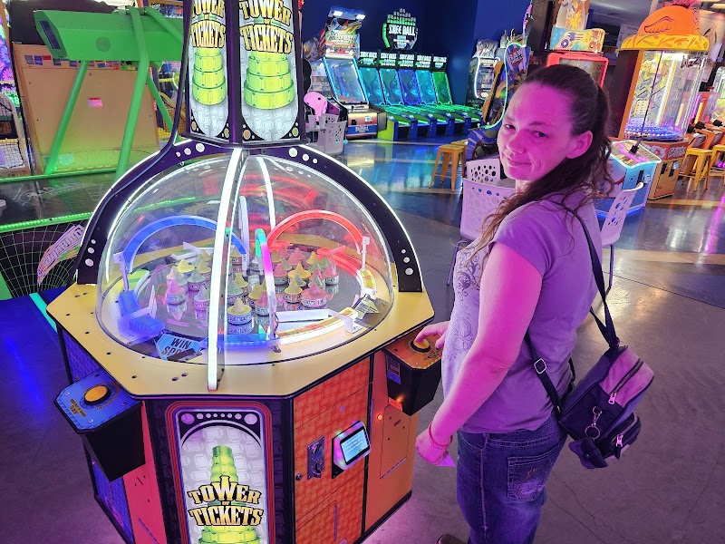 PrimeTime Family Entertainment Center photo 3