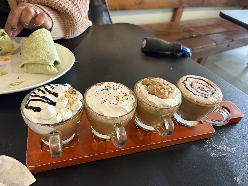 Coco + Hazel photo 4