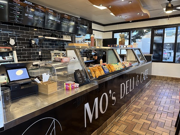 MO's deli & cafe
