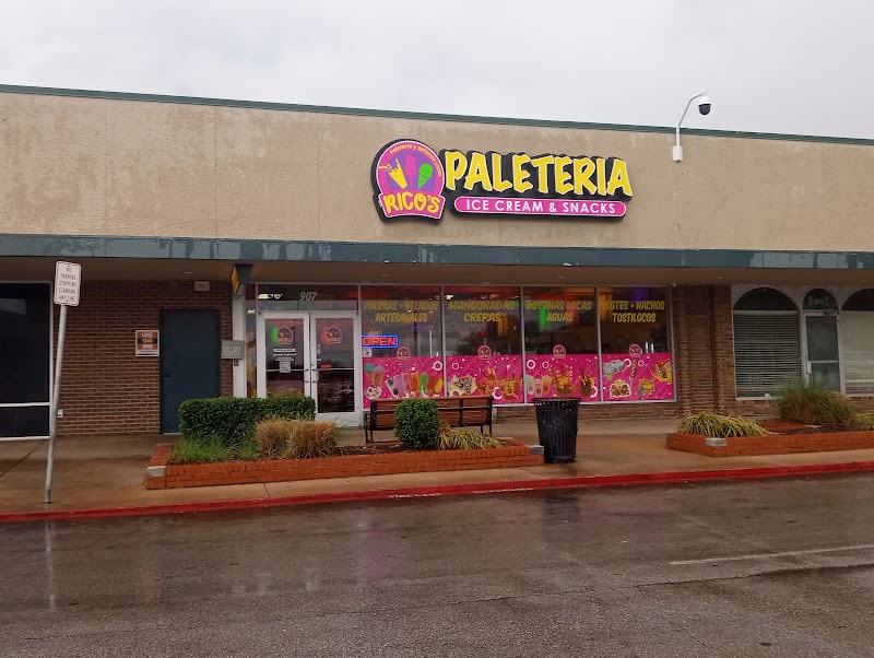 Rico's Paleteria y Taqueria photo 5