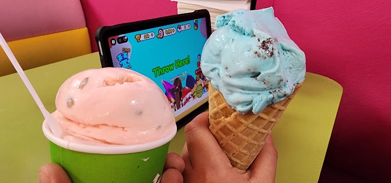 Rico's Paleteria y Taqueria photo 8