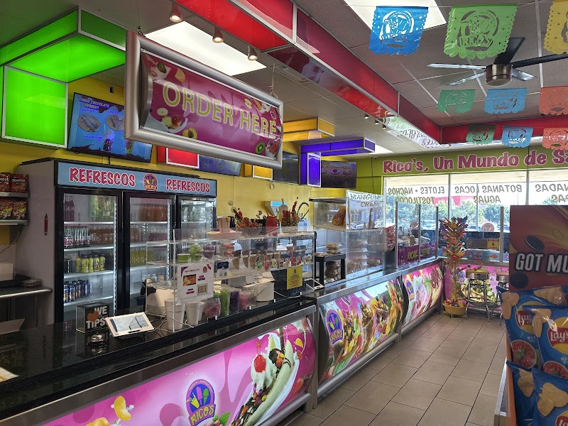 Rico's Paleteria y Taqueria photo 3