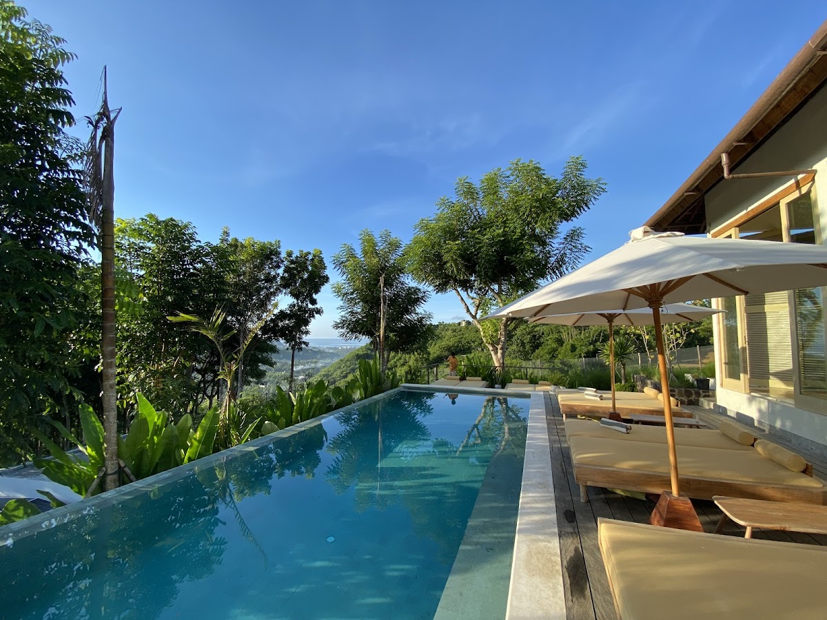 Xanadu Surf & Yoga Boutique Retreat — 4
