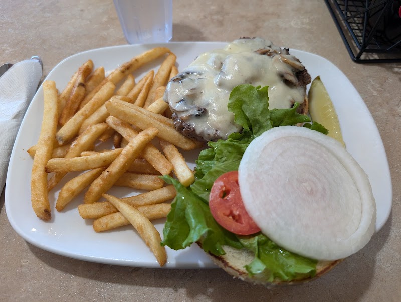 Kinni Cafe- River Falls photo 4