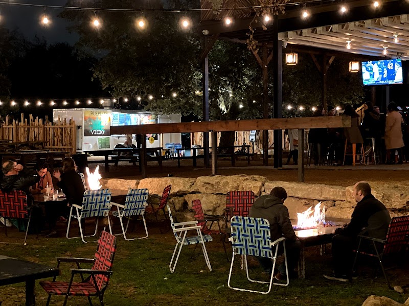 Armadillo Den photo 1