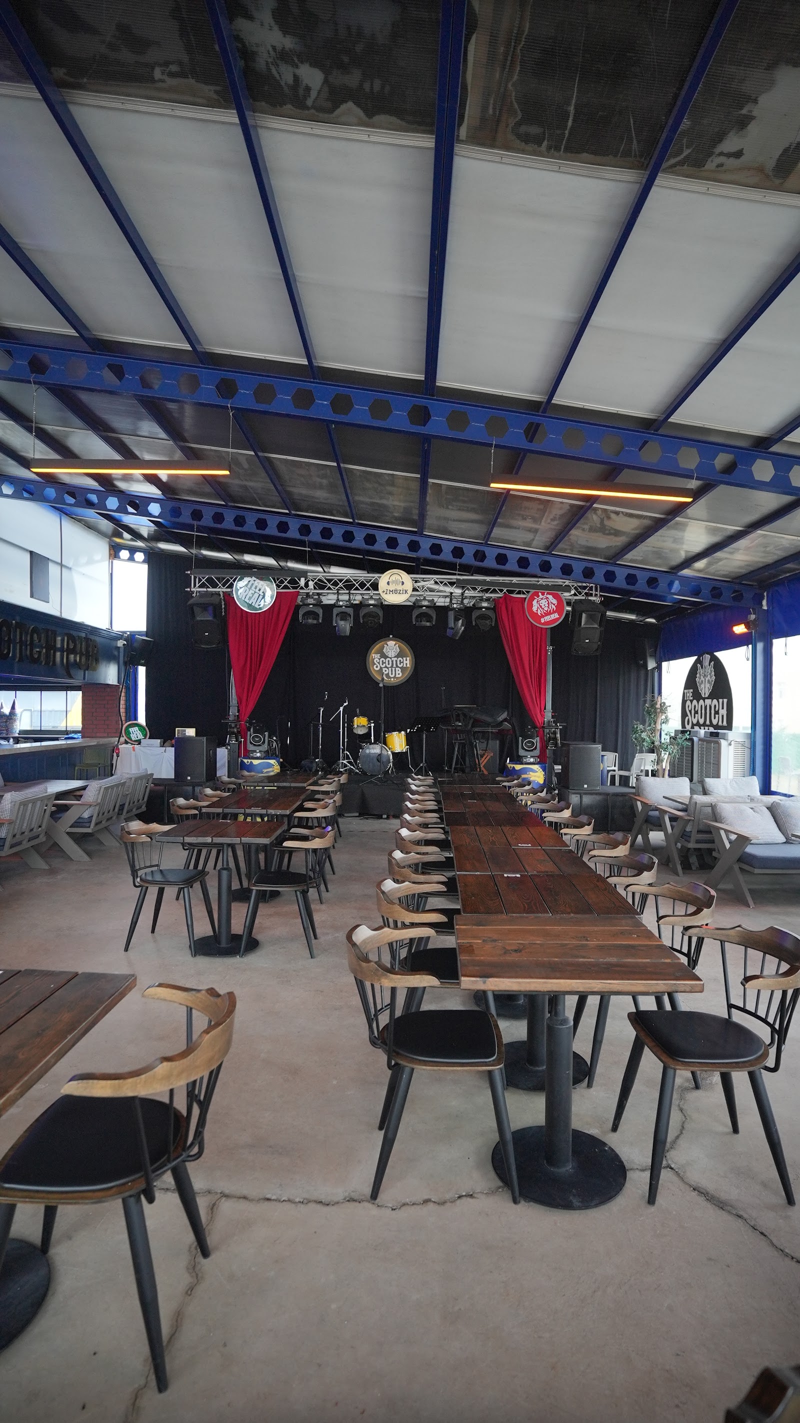 The Scotch Pub Manisa mekanı