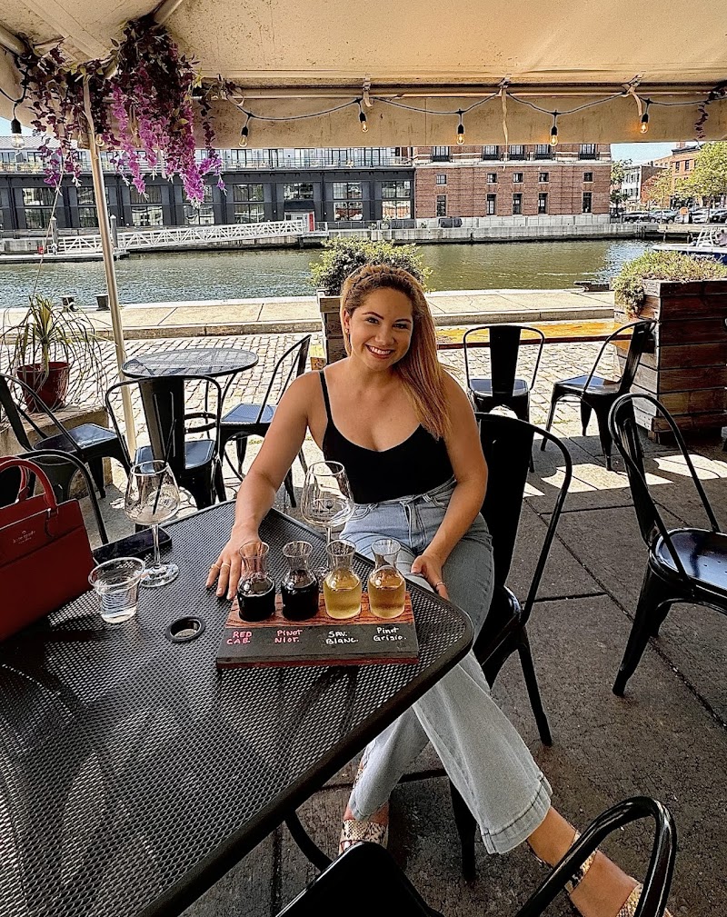 V-NO Wine Bar and Shop