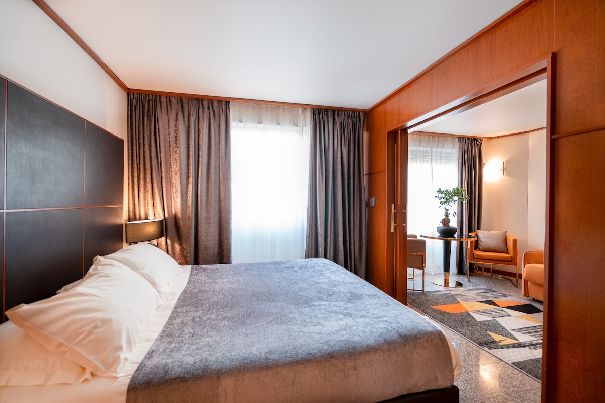Goldstar Appartements Nice hero