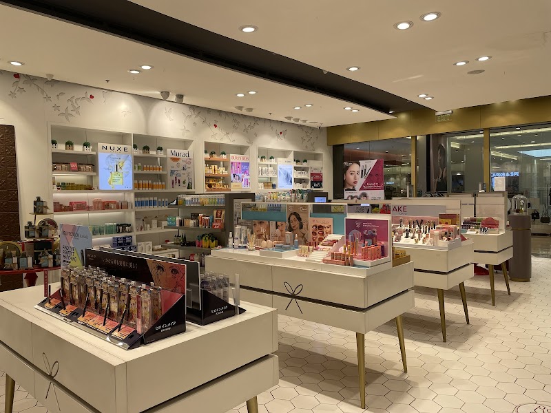 Beauty Bar Central Square