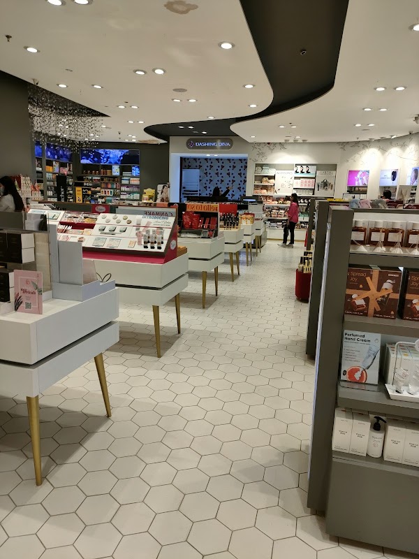 Beauty Bar Central Square