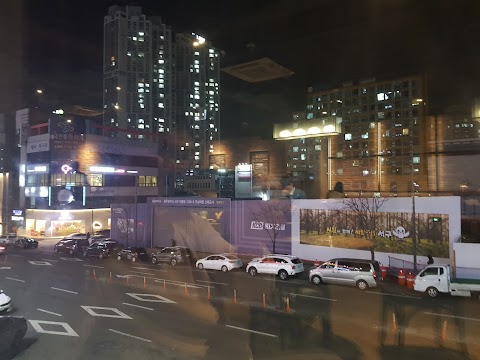 스타벅스 광주상무시민로점 사진 5