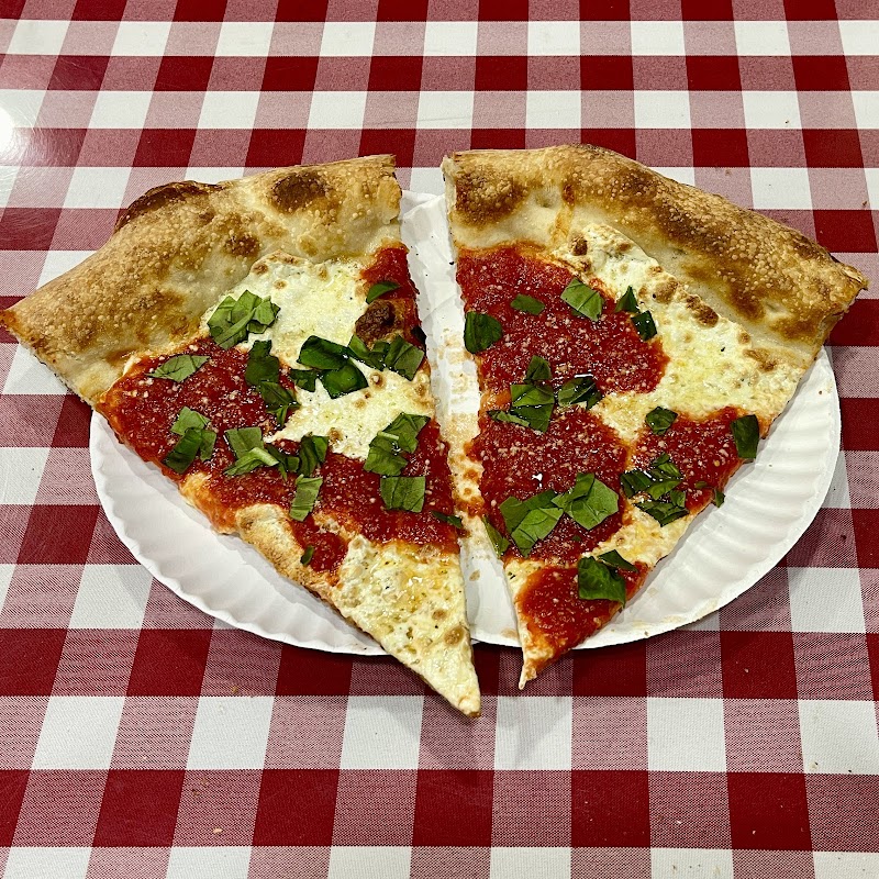 Mano's Pizzeria photo 3