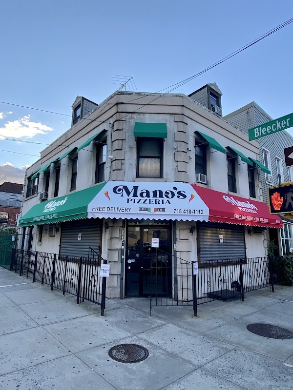 Mano's Pizzeria photo 1