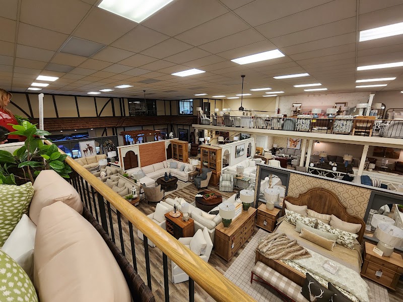 Reeves Hardware Company photo