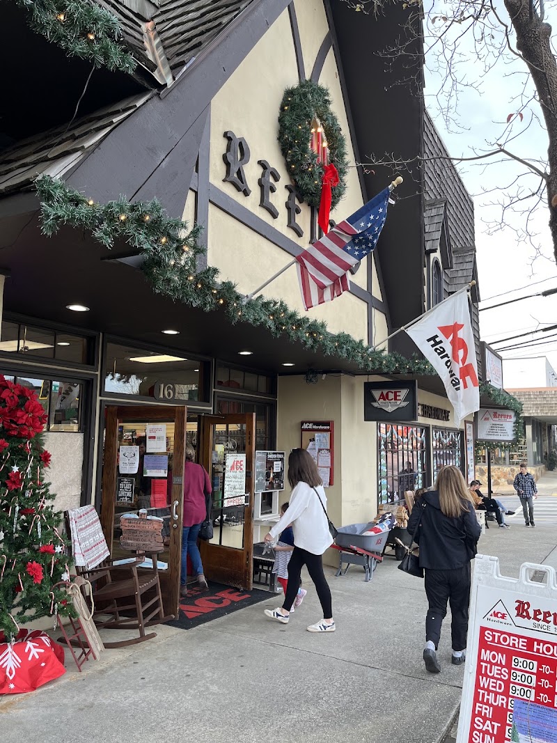 Reeves Hardware Company photo