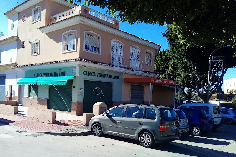 CLINICA VETERINARIA AMIK CAMPANILLAS