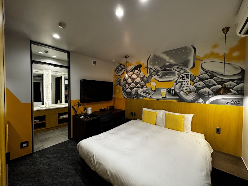 The Villa & Barrel Lounge 2