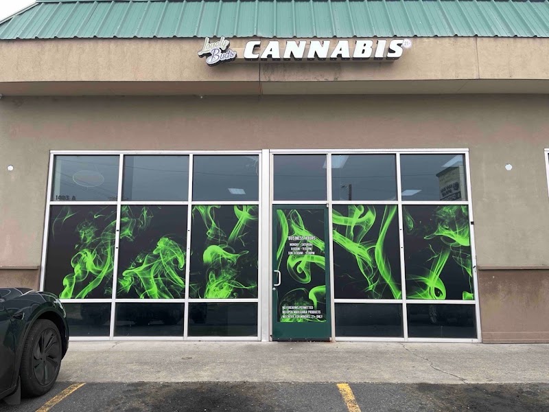 Video tour of Lovely Buds Weed Dispensary Division St retail environment