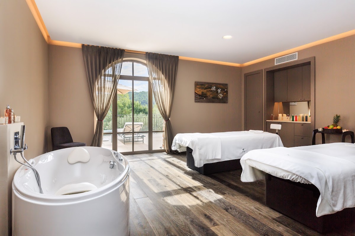 Chateau de Berne Hotel Spa Cellars — 3