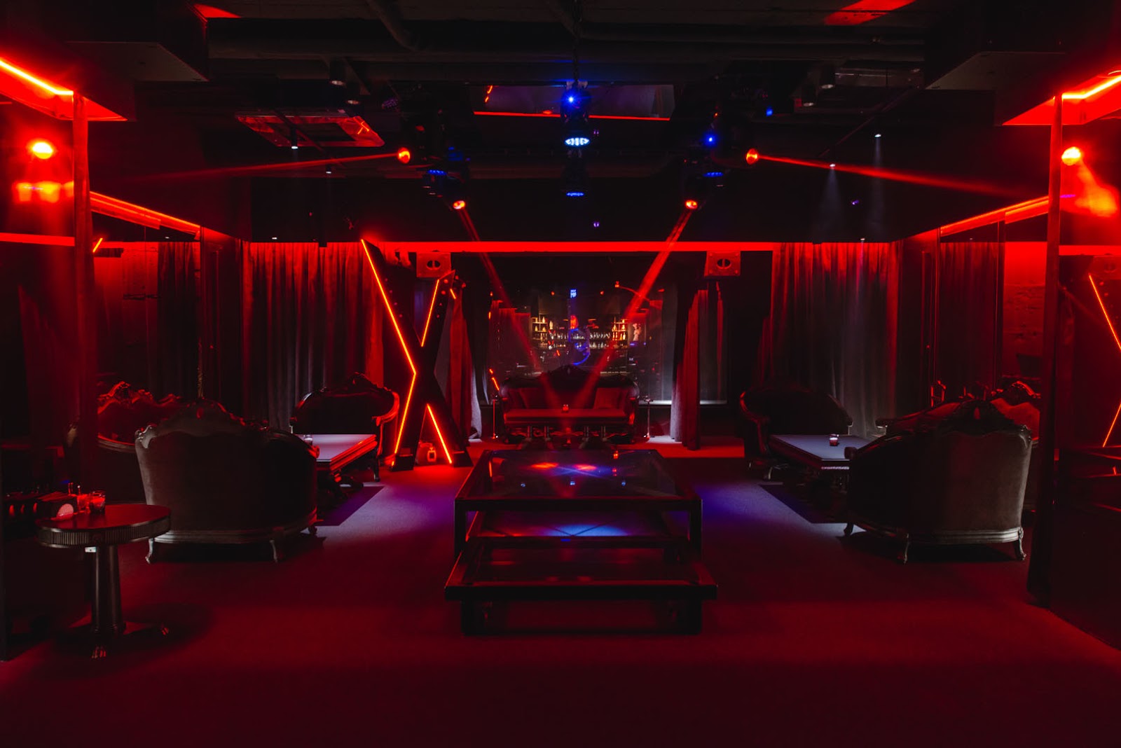 Bamboo Night Club mekanı