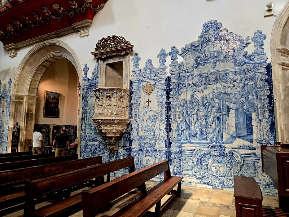 Igreja do Mosteiro de Santa Cruz (Panteão Nacional) fotoğraf 1