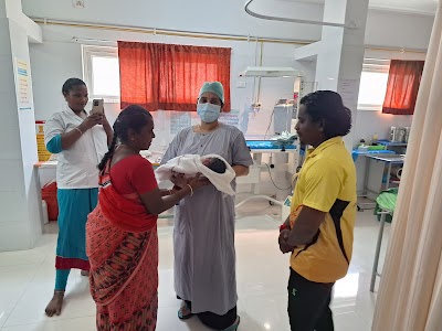 Dr.Dheeba jayanthi gynecologist starmed health centre swarnapuri salem - Image 3