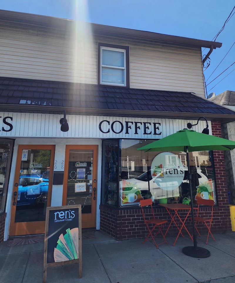 Ren's Coffeehouse & Books photo 2
