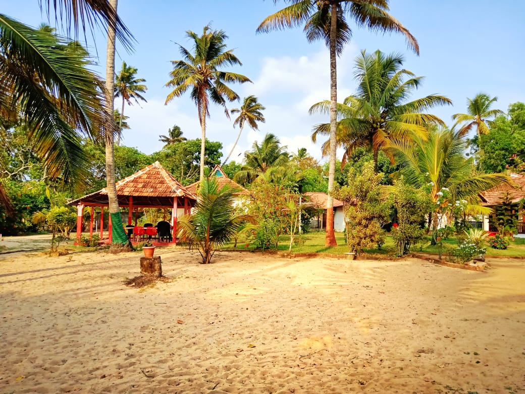 Ayur Beach Resort - Beach Ayurveda and Beach Yoga Retreat Center Alleppey, Kerala — 4
