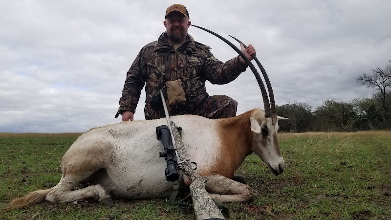 C5 Whitetails Lodge - Photo 6
