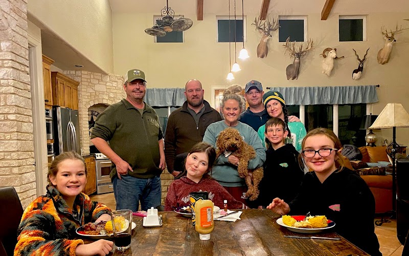 C5 Whitetails Lodge - Photo 3