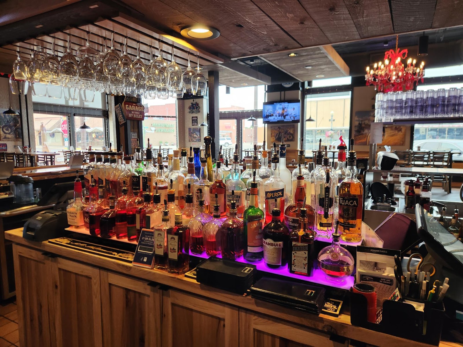 Mavericks Steak & Cocktails, Watertown
