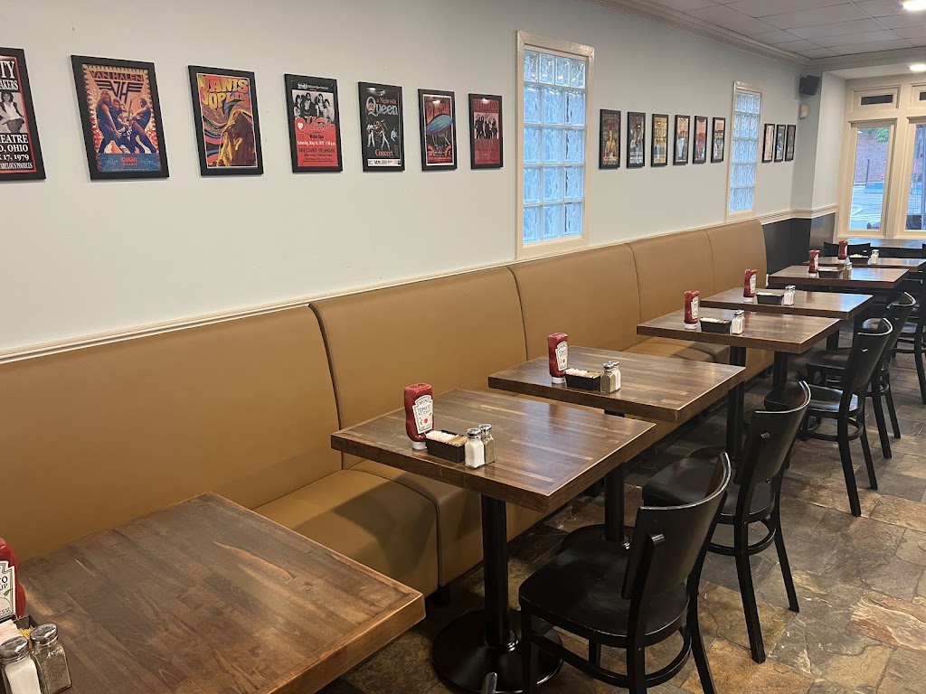 Rox Diner – Newton