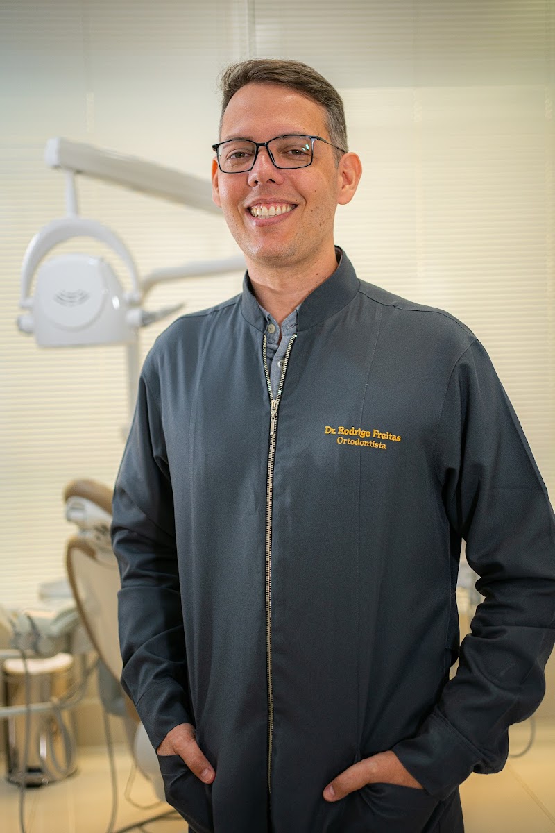 Dr. Rodrigo Freitas - Ortodontista - foto 3